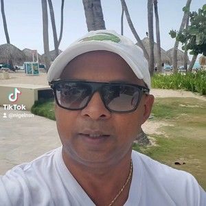 Meet your Posher, Nigel